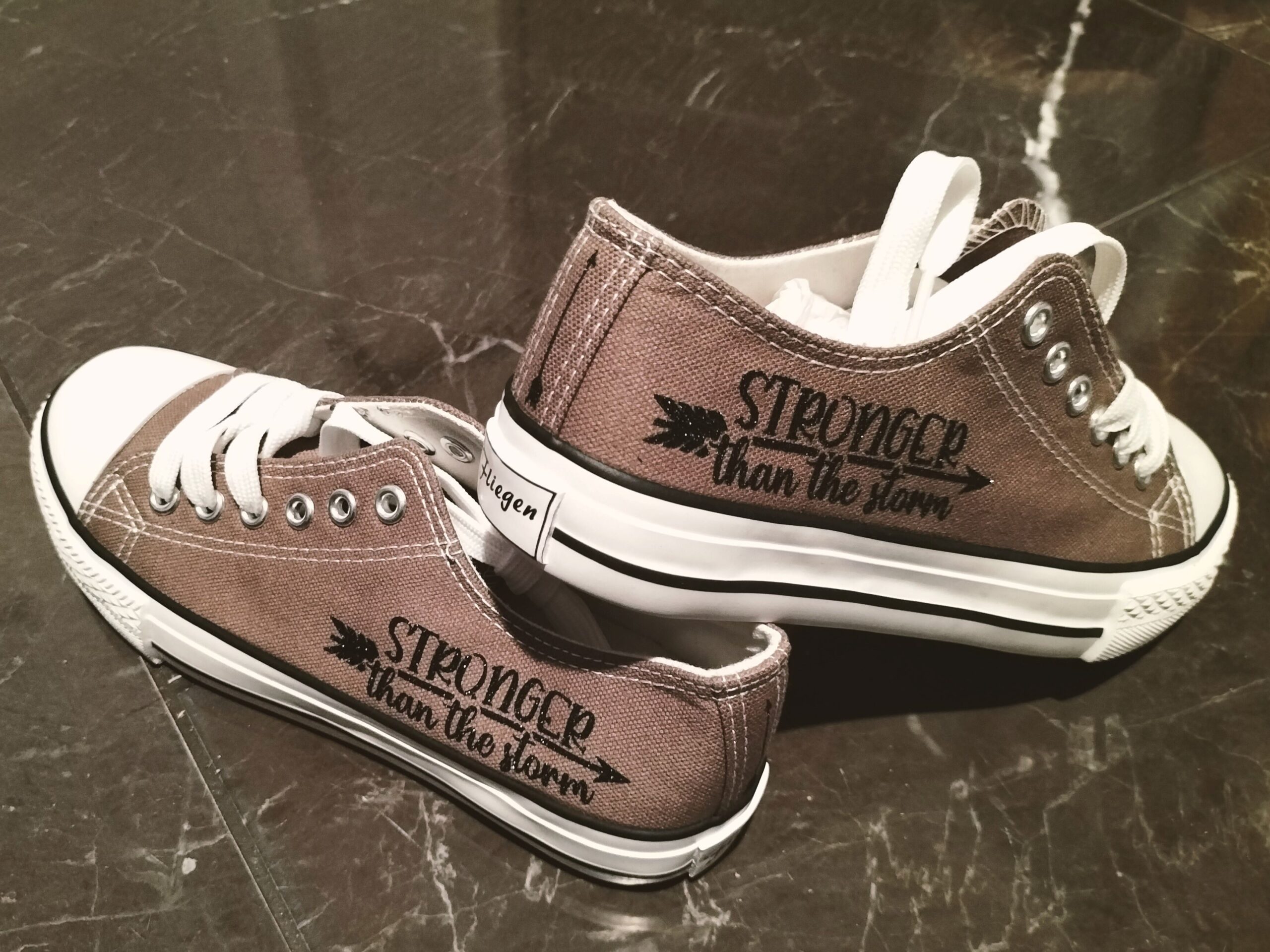 Custom print sneakers - Image 12